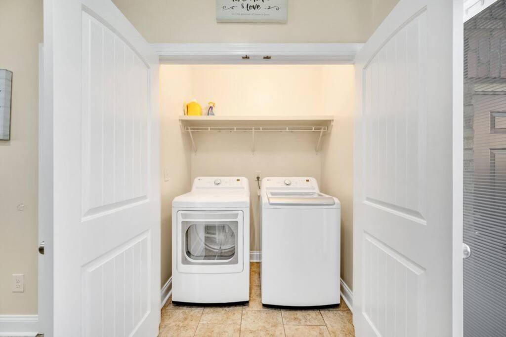 فيلا Cozy 2B Townhouse King Bed Free Parking Tv In Brs كونكورد المظهر الخارجي الصورة