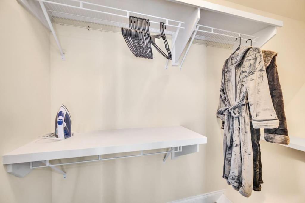 فيلا Cozy 2B Townhouse King Bed Free Parking Tv In Brs كونكورد المظهر الخارجي الصورة